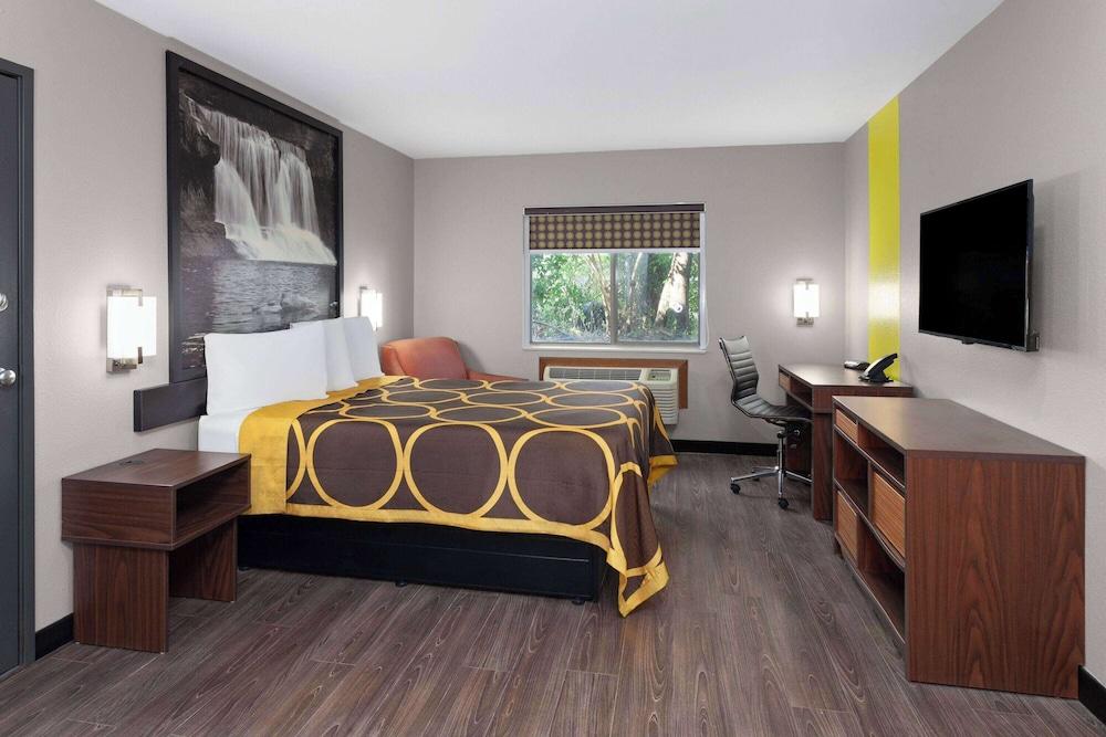Super 8 by Wyndham Olney photo 9