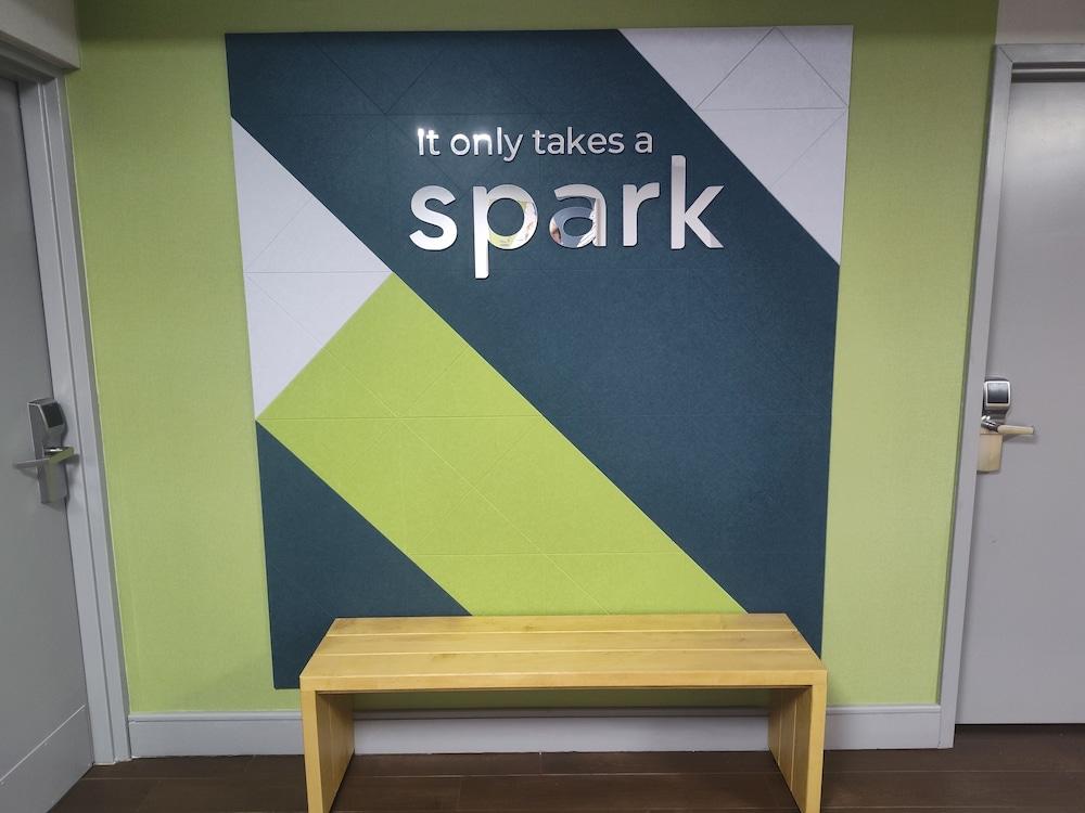 Spark by Hilton Stevensville photo 16