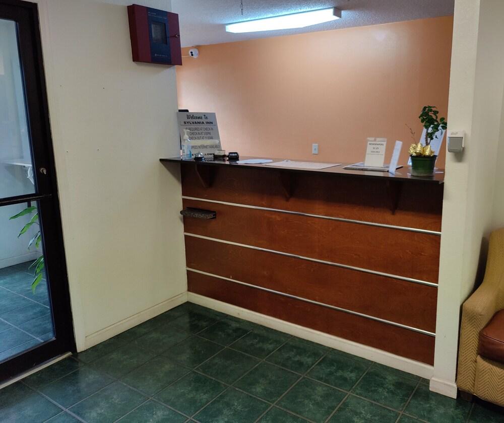 Sylvania Inn photo 6