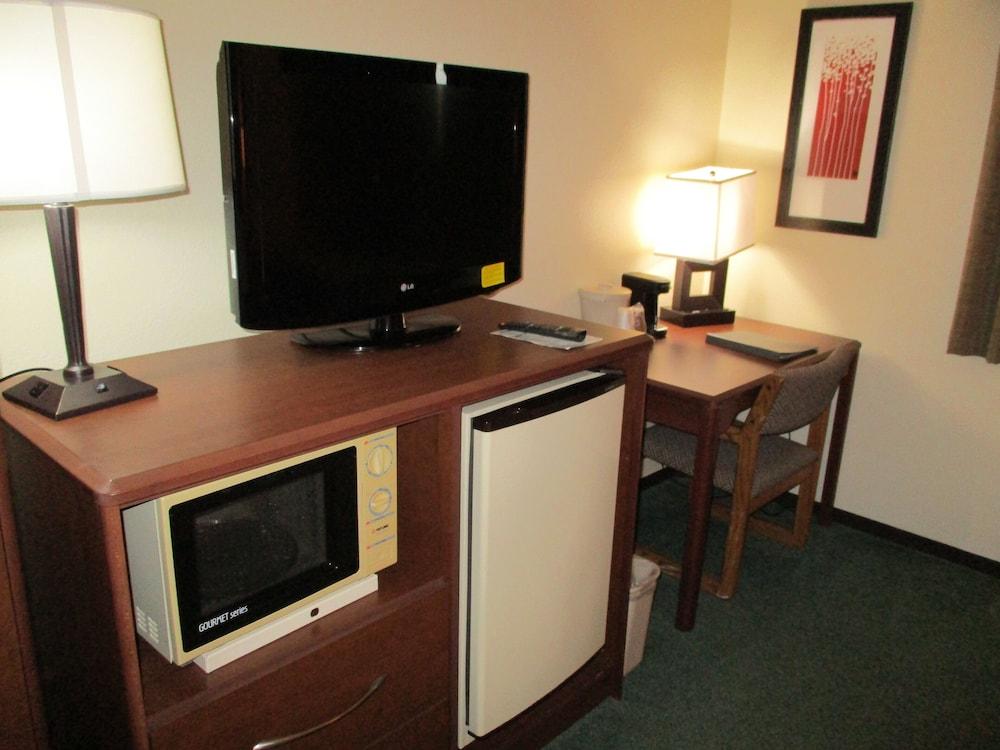 Northwoods Inn & Suites Blackduck photo 6