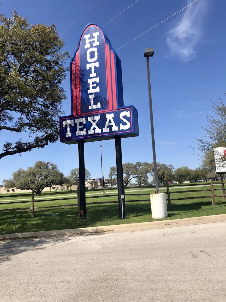 Hotel Texas photo 46