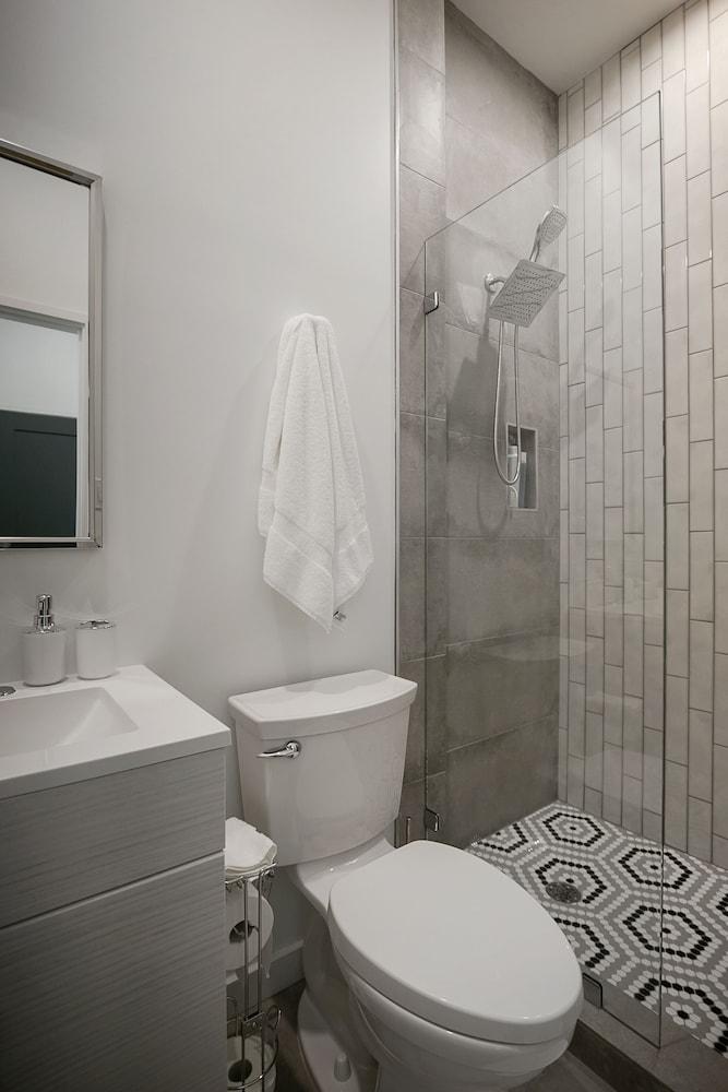 Buffalo Heights photo 46