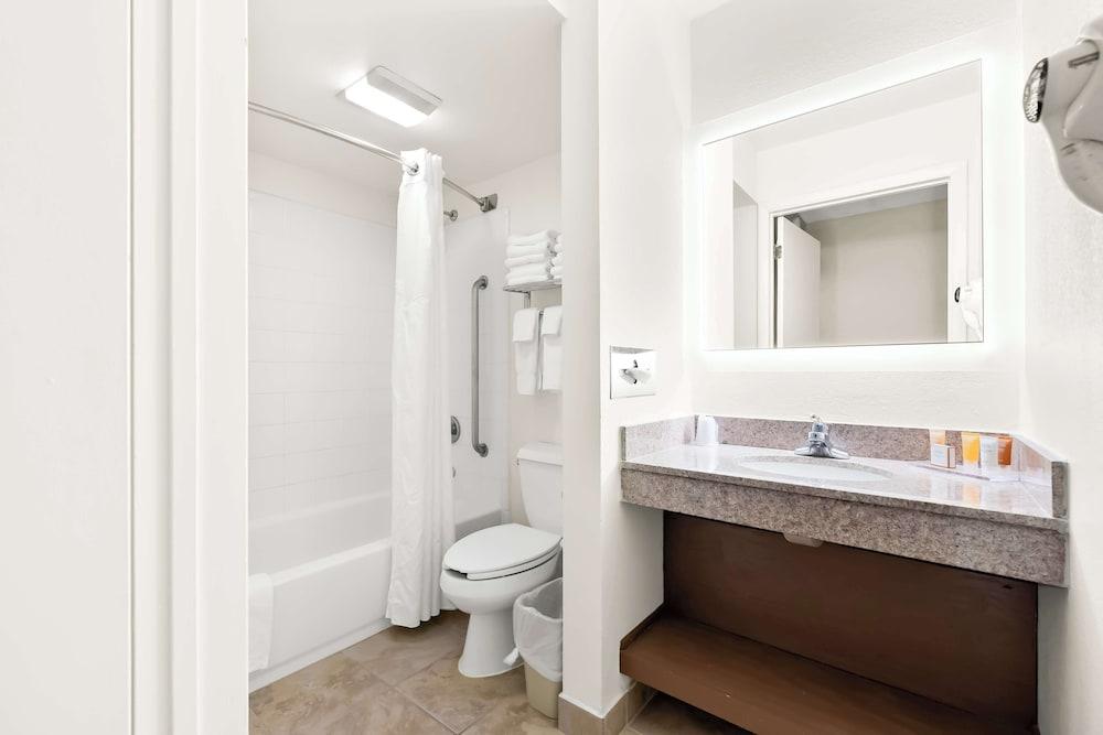 Sonesta Essential Atlantic City West photo 29