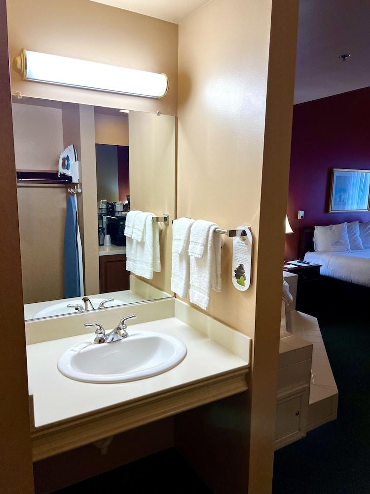 Hotel Mead Resorts & Conventions Center photo 86