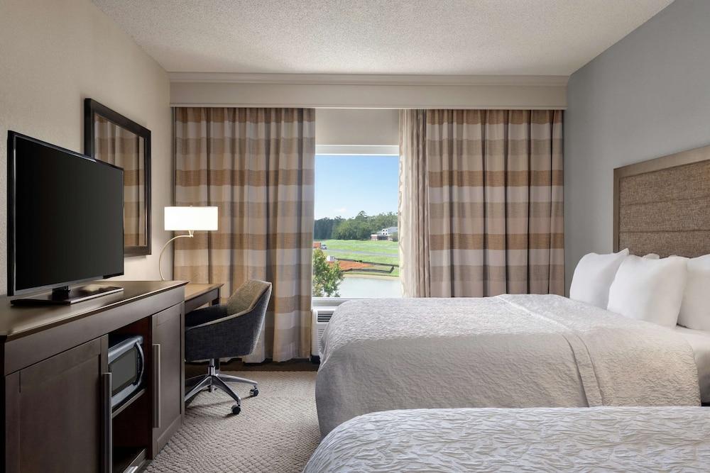 Hampton Inn & Suites Montgomery-EastChase photo 9