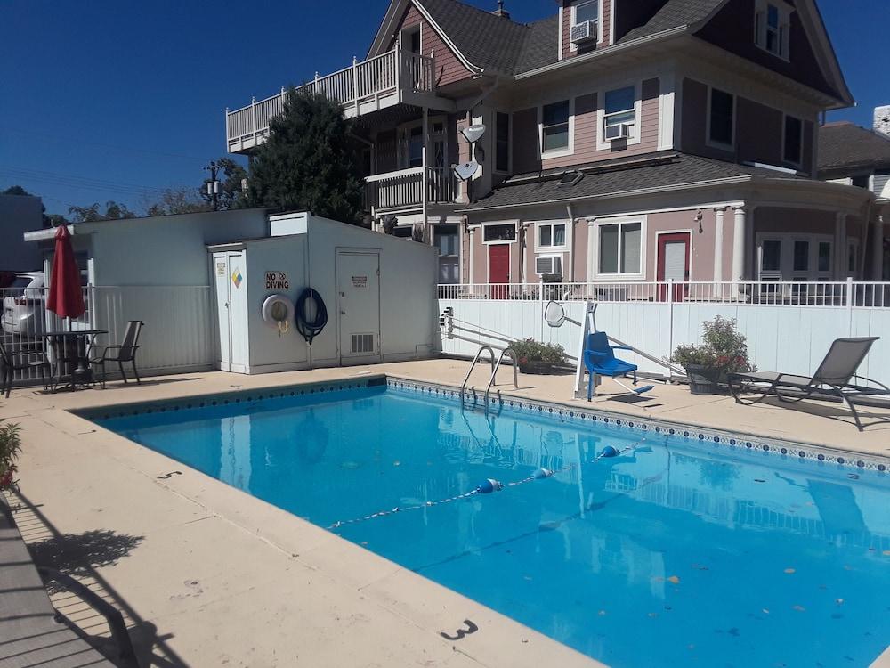 Econo Lodge Colorado Springs Downtown photo 23
