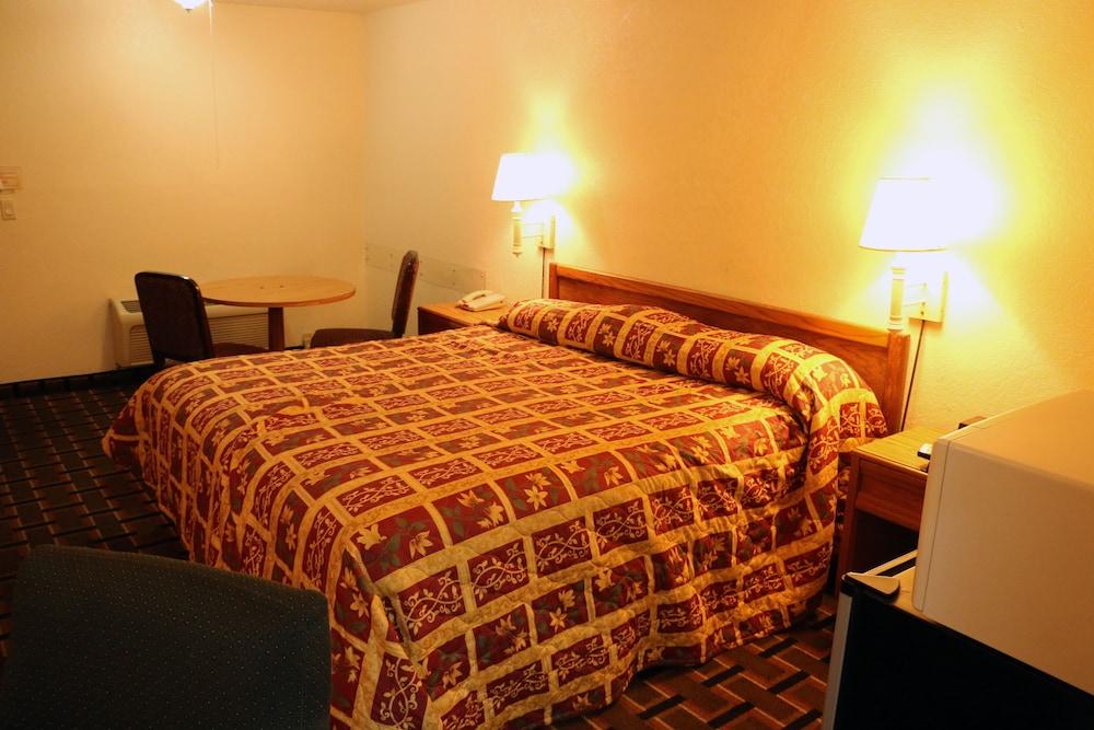 Bedford Inn photo 45