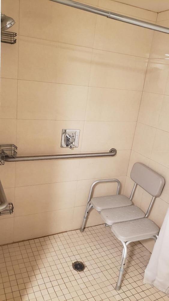 Royal Century Hotel photo 17