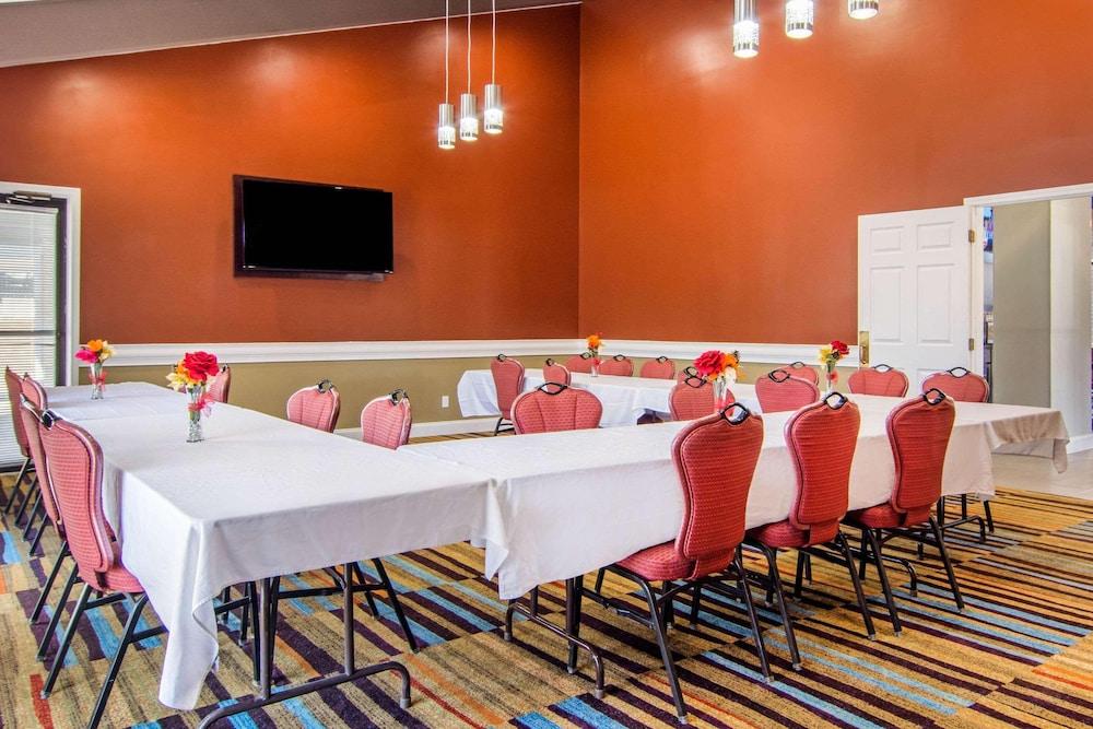 Quality Inn Toccoa photo 12