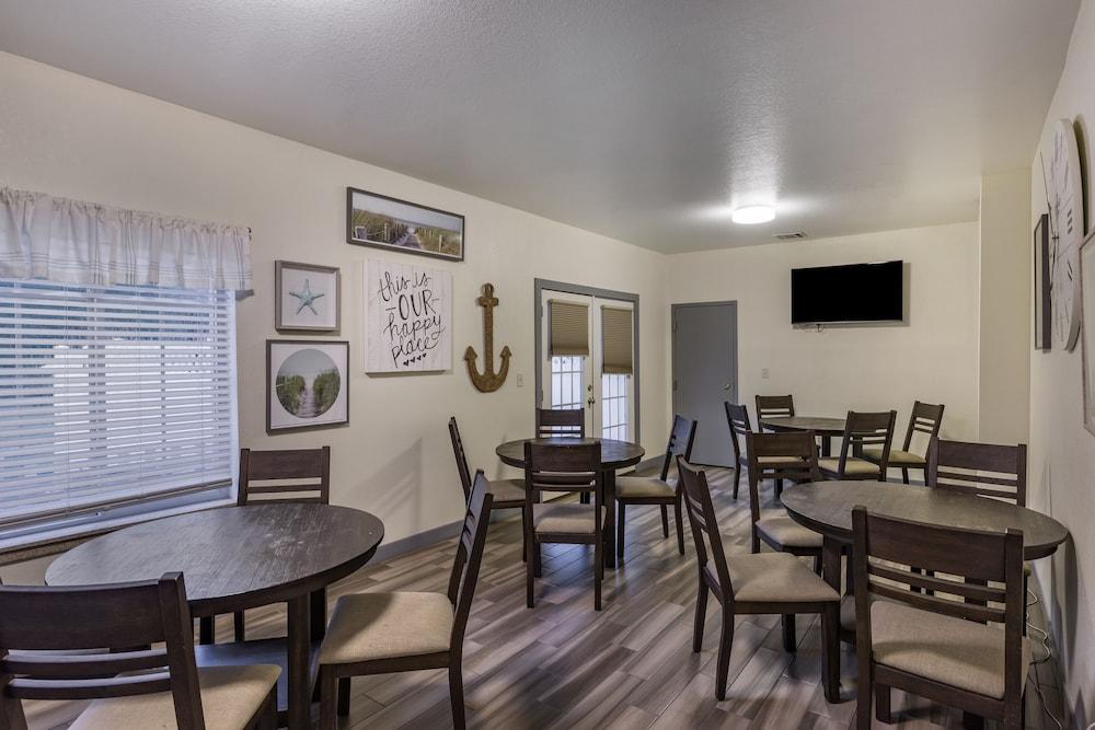 Stay-Over Suites photo 3