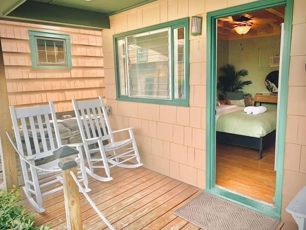 Wooden Boat Inn photo 66