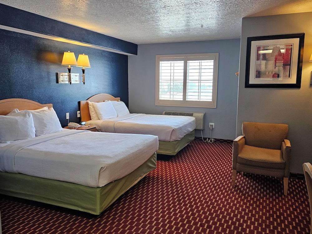 Executive Inn and Suites Extended Stay in Vernal photo 9
