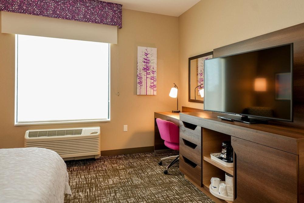 Hampton Inn & Suites Aurora South Denver photo 26