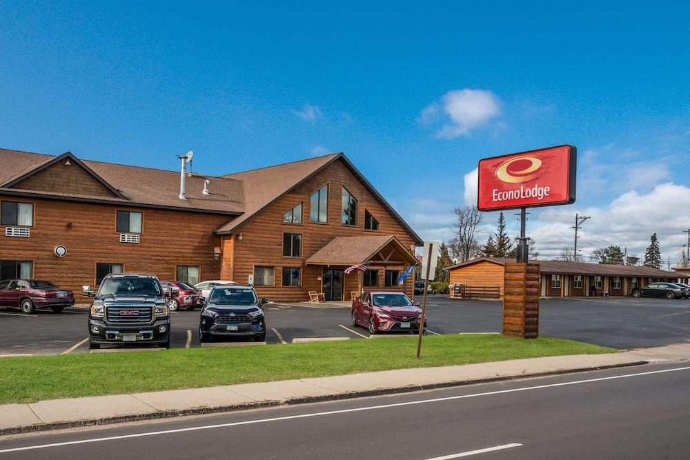 Econo Lodge Rice Lake photo 45
