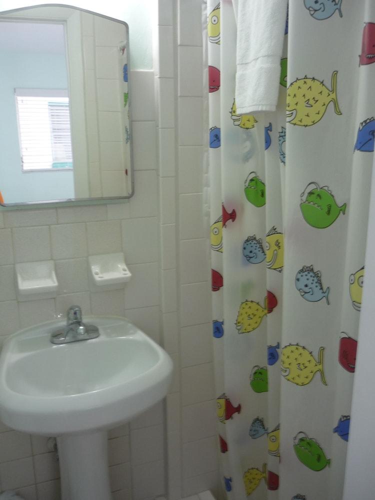 Palm Court Motel photo 41