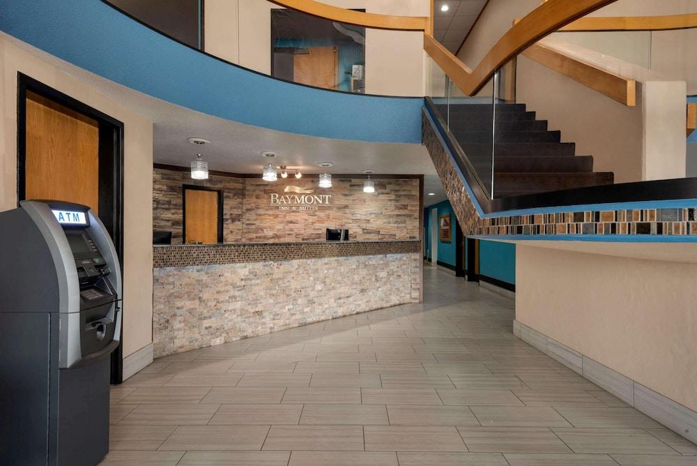 Baymont by Wyndham Muncie Near Ball State University photo 9
