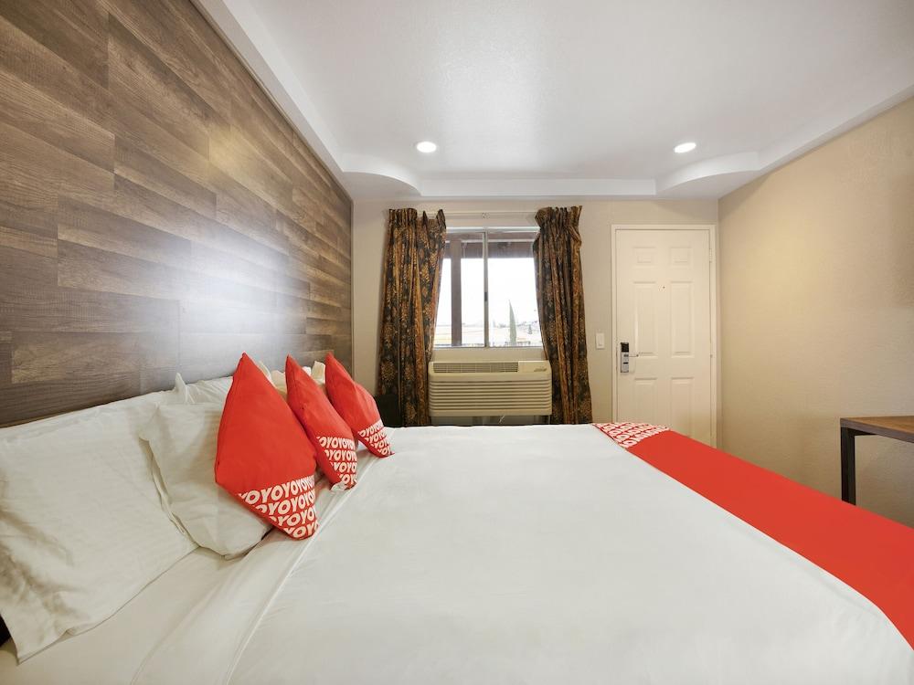 Hotel Avenida Victorville I 15 photo 8