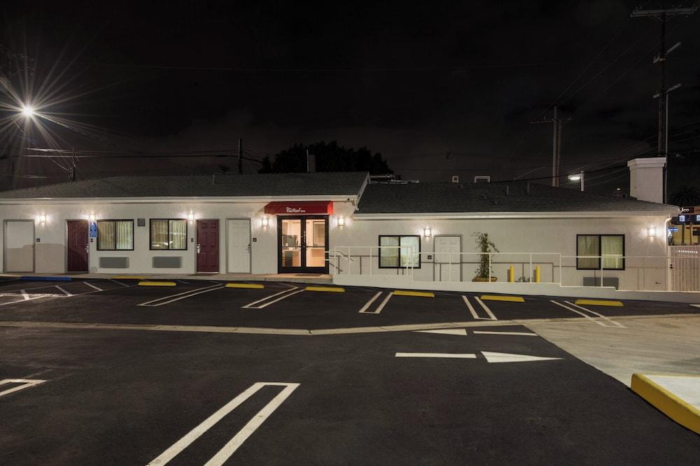 Red Roof Inn Carson - Wilmington photo 32