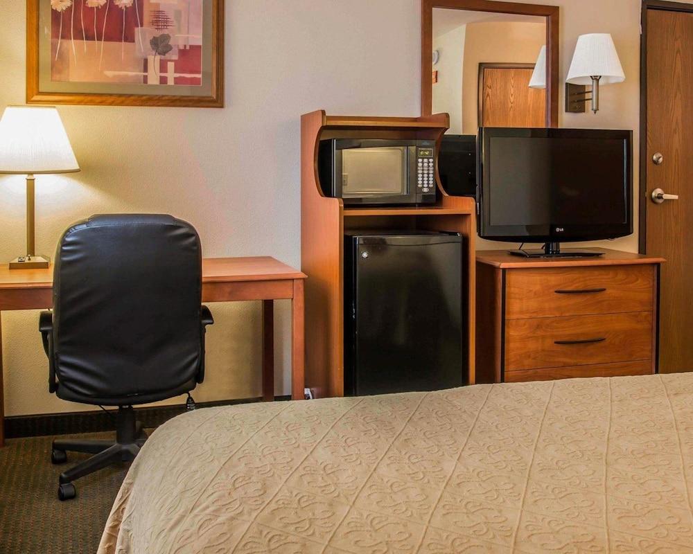 Quality Inn Durand I-69 photo 11