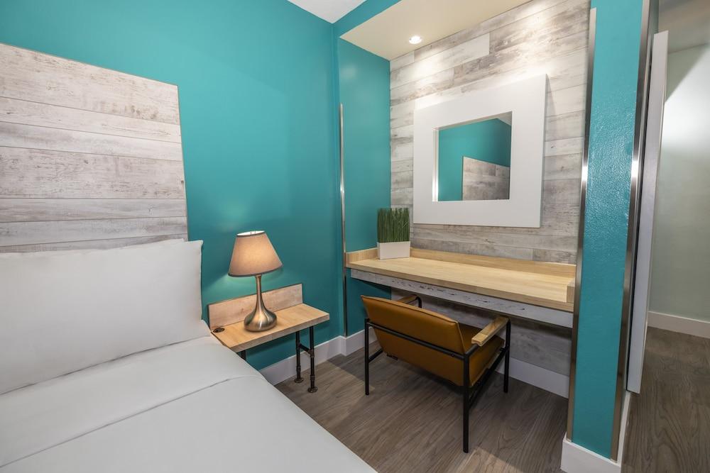Suites on South Beach photo 20