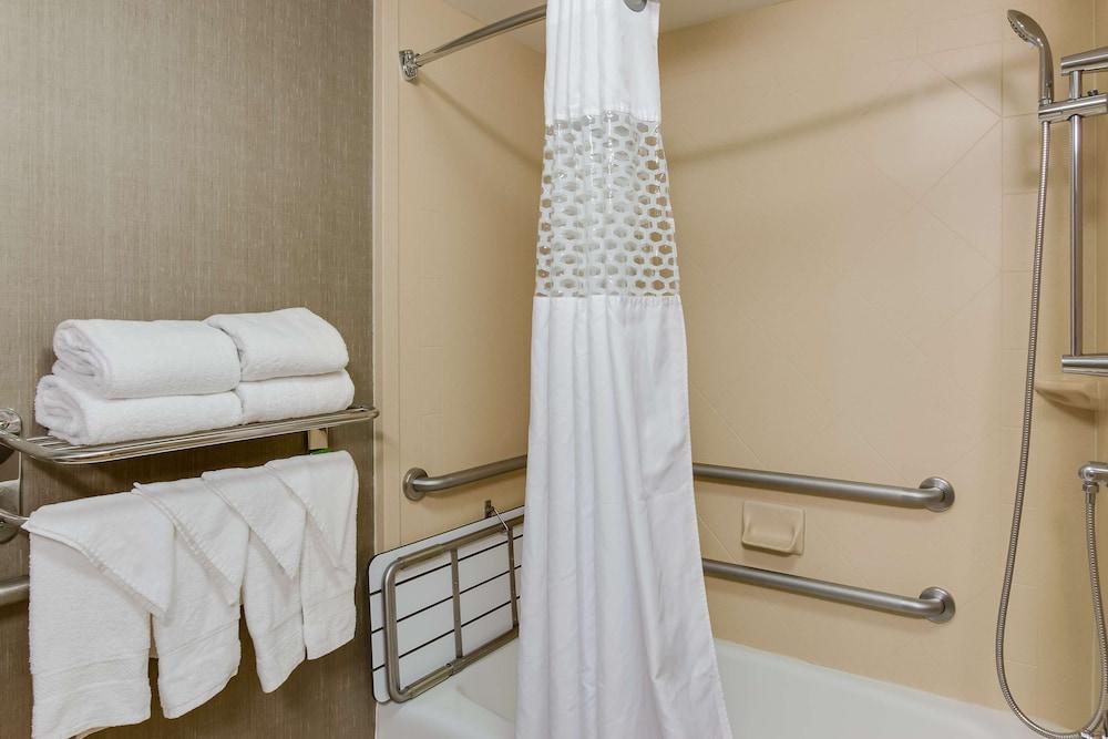 Hampton Inn & Suites Mt. Juliet photo 49