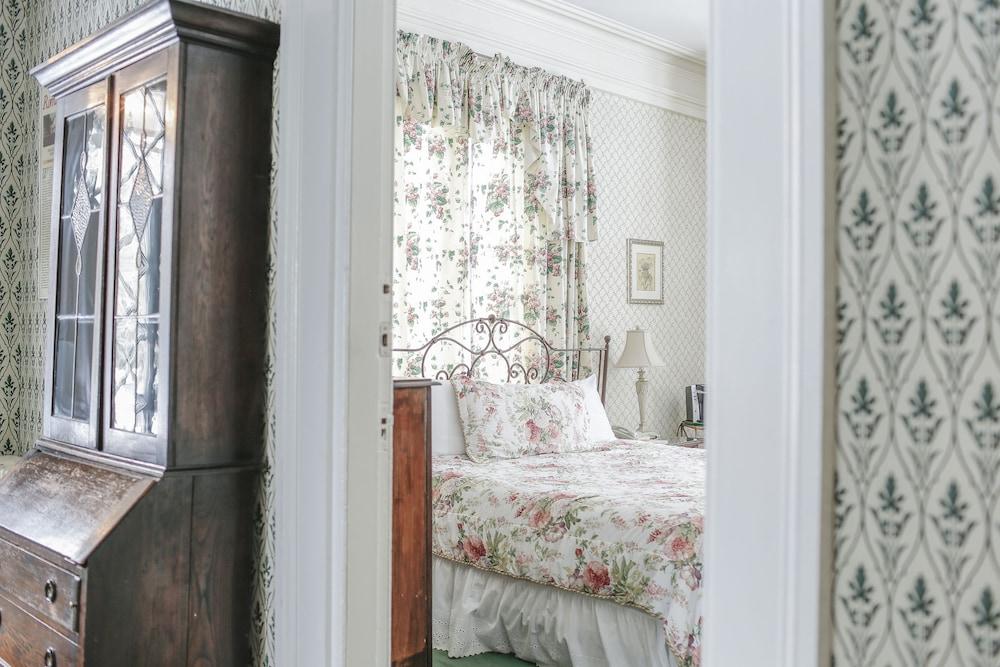 Delamater Inn photo 5