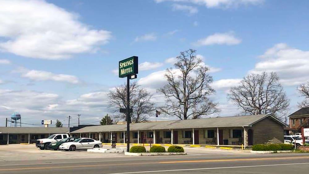 Springs Motel KY photo 21