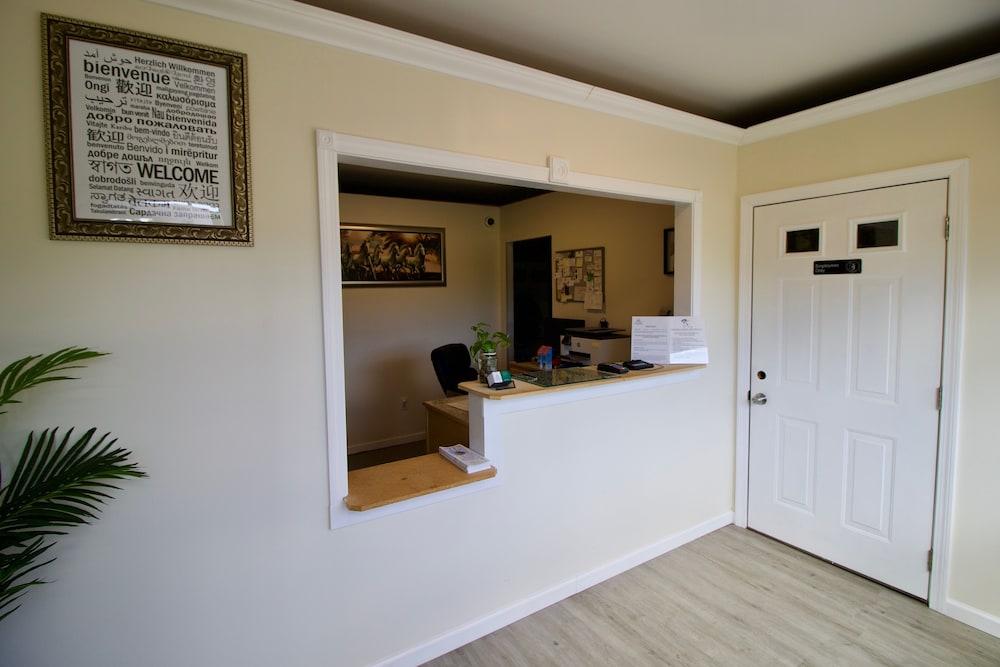 Oakdell Motel photo 11