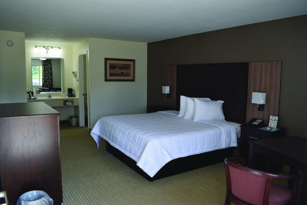 Madison Inn Lodge photo 25