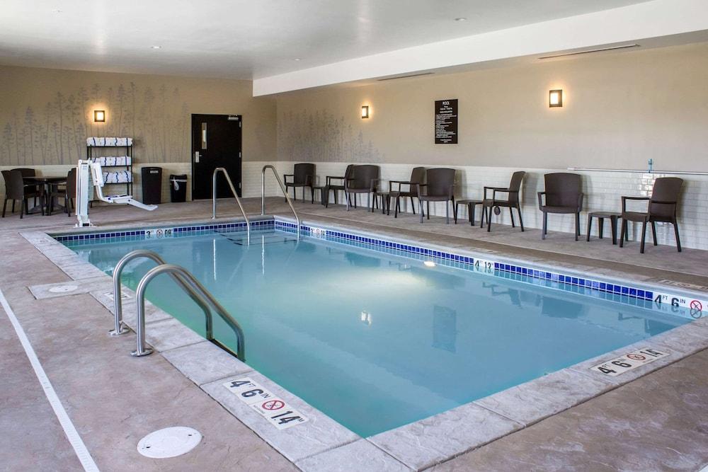 Sleep Inn & Suites Fort Dodge photo 25