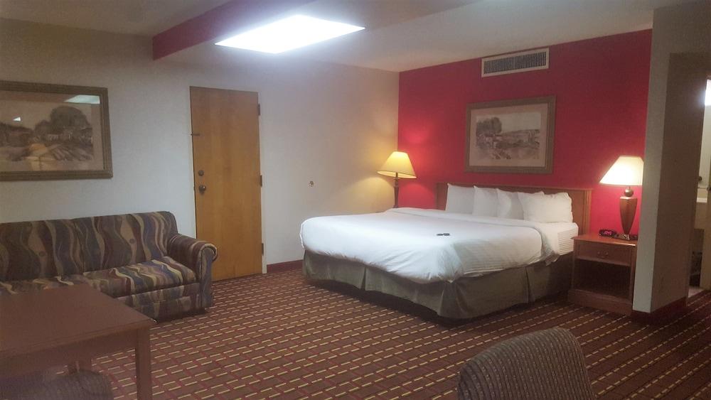 Salina Ambassador Hotel and Conference Center photo 16