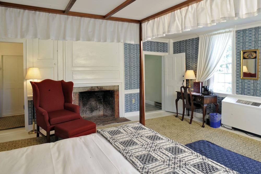 Old Sturbridge Inn and Reeder Family Lodges photo 5