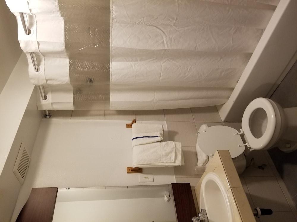 Pacific Lodge Tacoma photo 5
