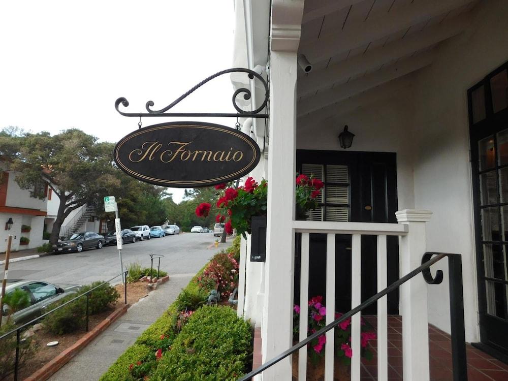 Pine Inn photo 34