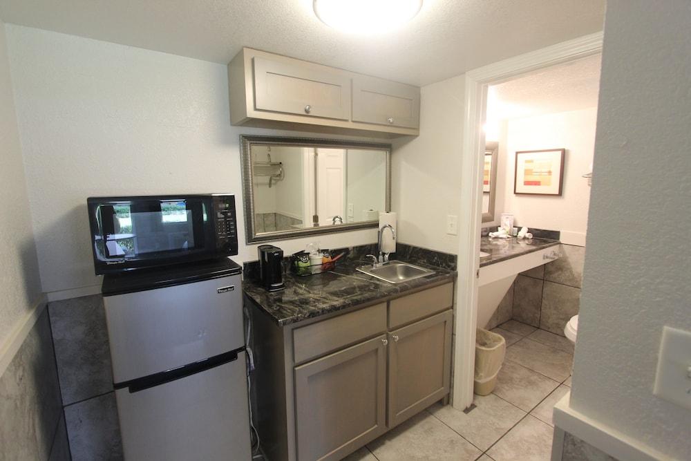 At Home Inn & Suites photo 19