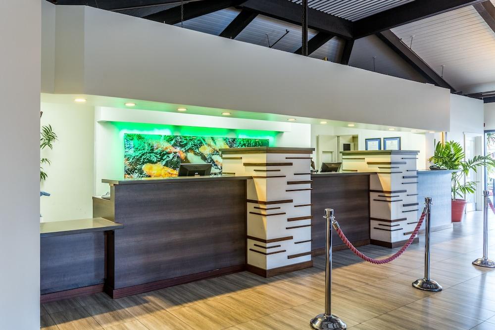 Pagoda Hotel photo 4