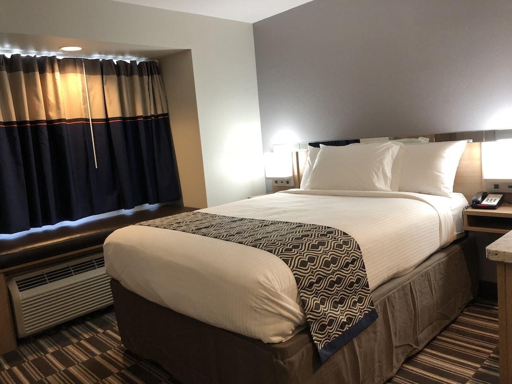 Microtel Inn & Suites by Wyndham Baton Rouge photo 4