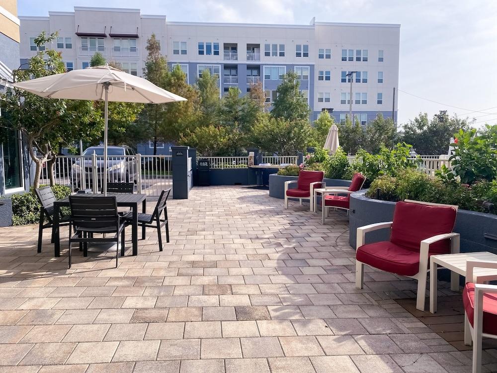 Staybridge Suites St. Petersburg Downtown by IHG photo 74