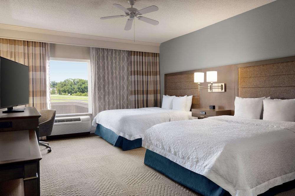 Hampton Inn & Suites Montgomery-EastChase photo 8