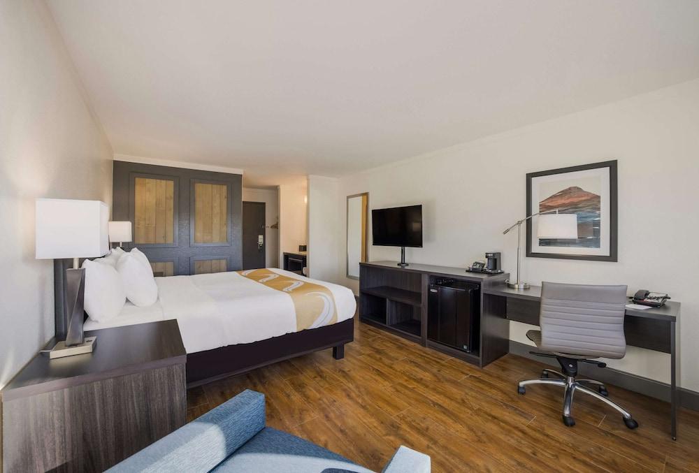 Quality Inn & Suites Castle Rock/SW Denver photo 16