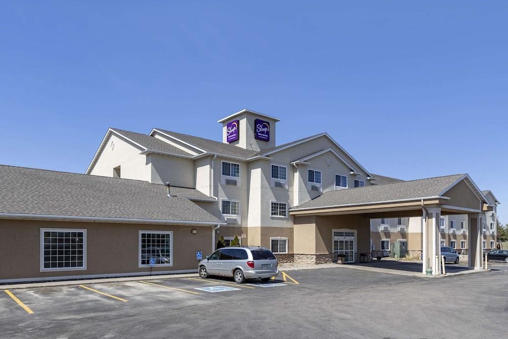 Sleep Inn & Suites Pleasant Hill - Des Moines photo 1