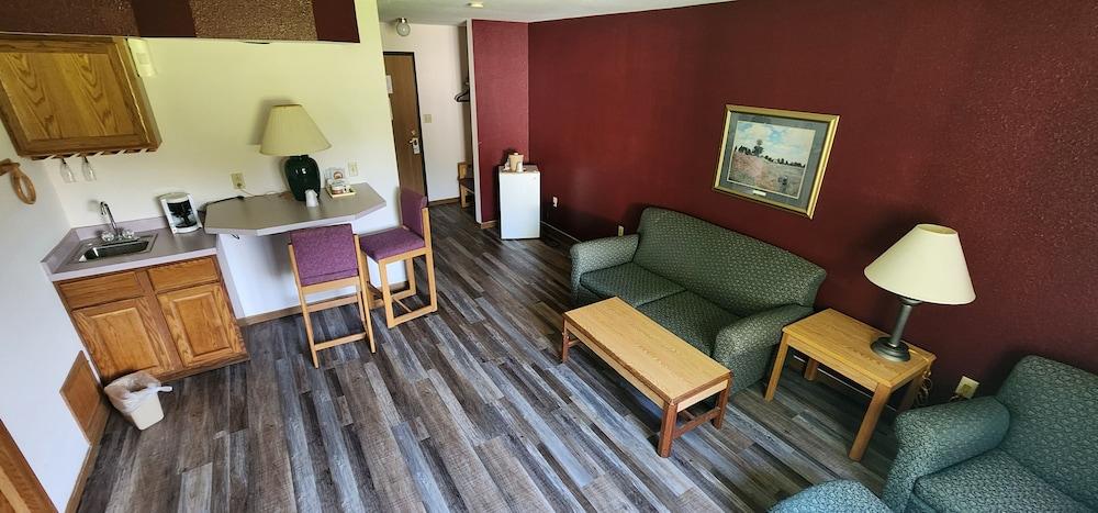 Plymouth Suites Hotel photo 10