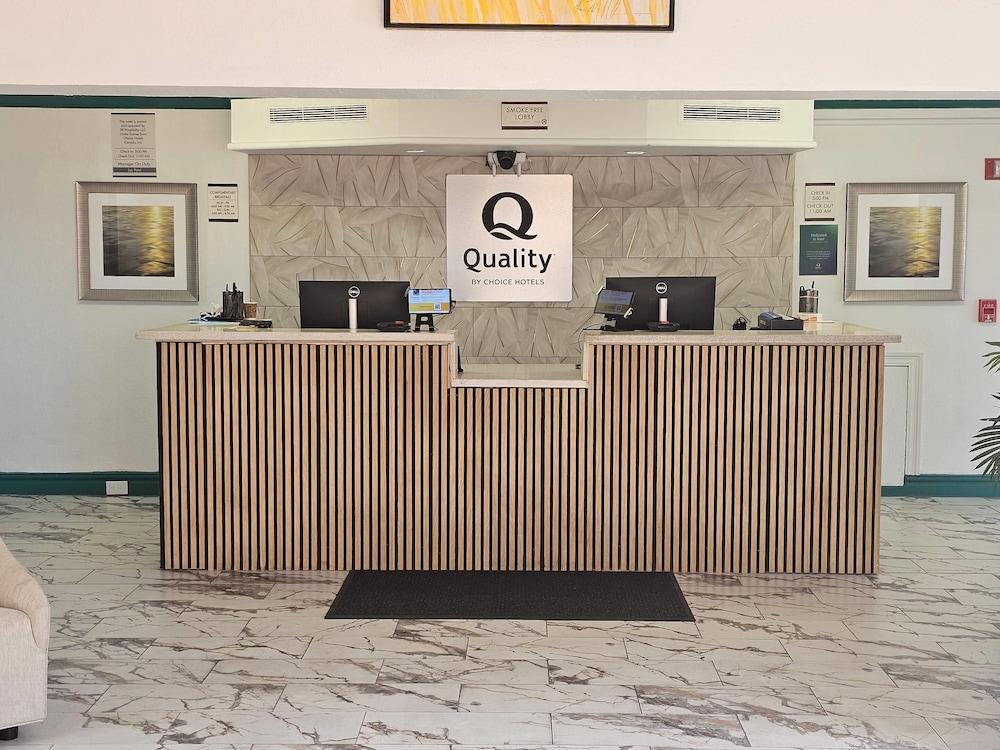 Quality Inn & Suites photo 2