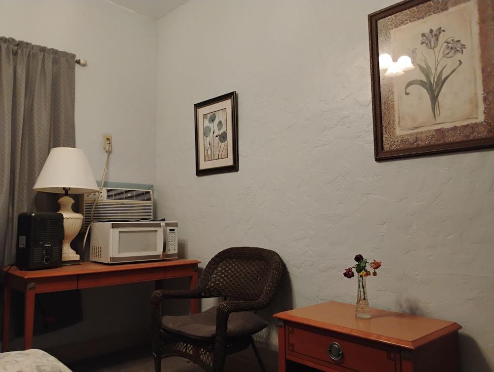 BV MOTEL photo 11