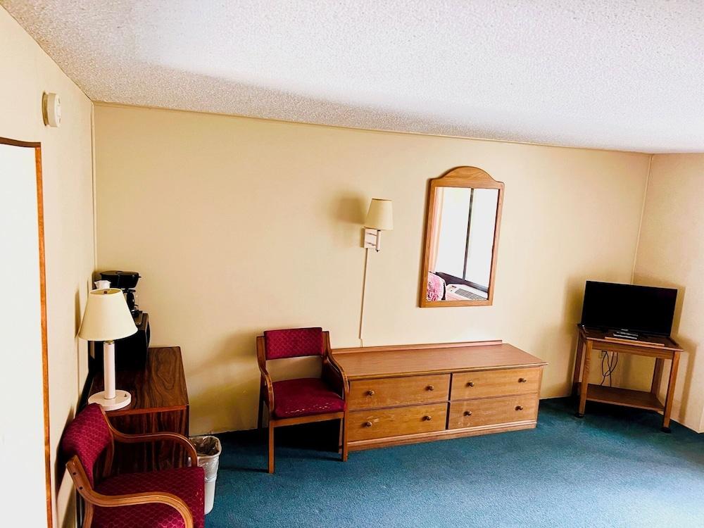 Newfound Lodge on the river photo 8