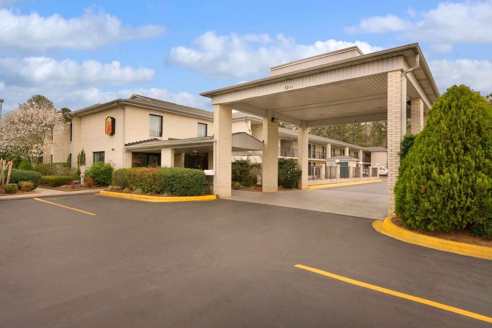 Super 8 by Wyndham Lancaster photo 5