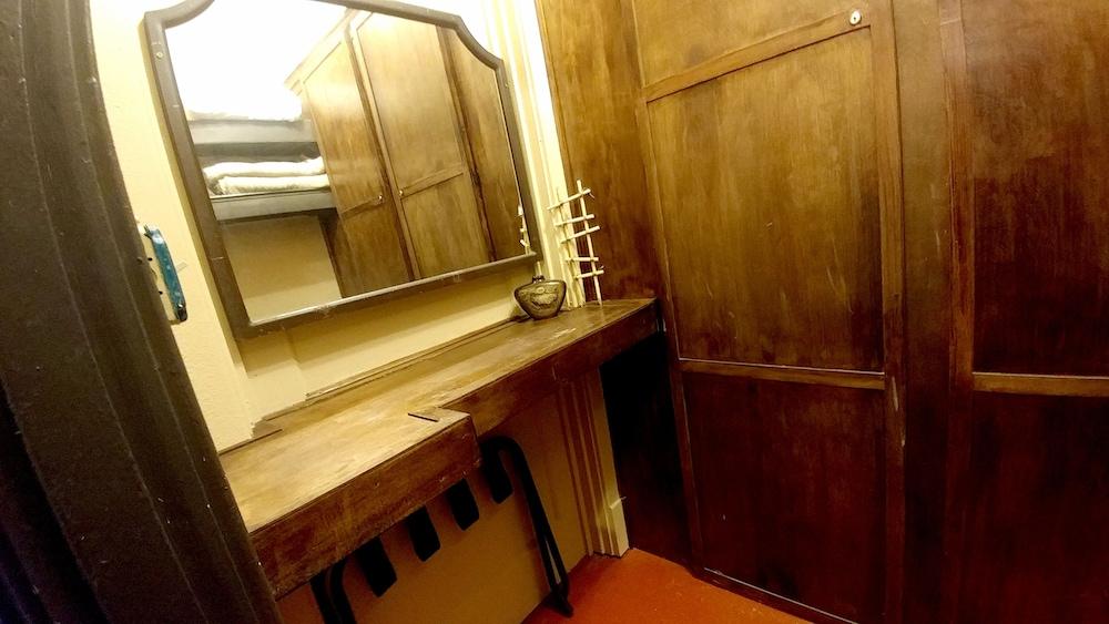 Historic Whiting Hotel Suites photo 35