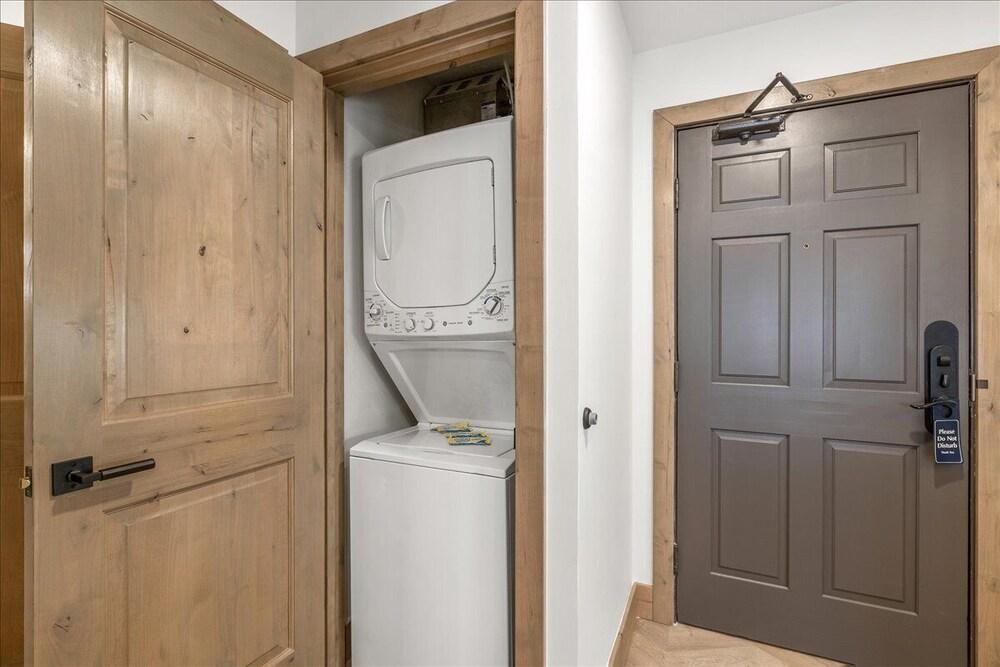 Westgate by Canyons Village Rentals photo 16