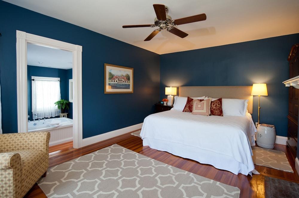 York Harbor Inn photo 2