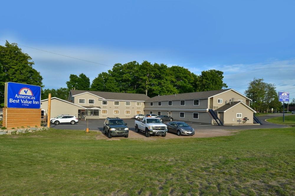 Americas Best Value Inn Marquette photo 41